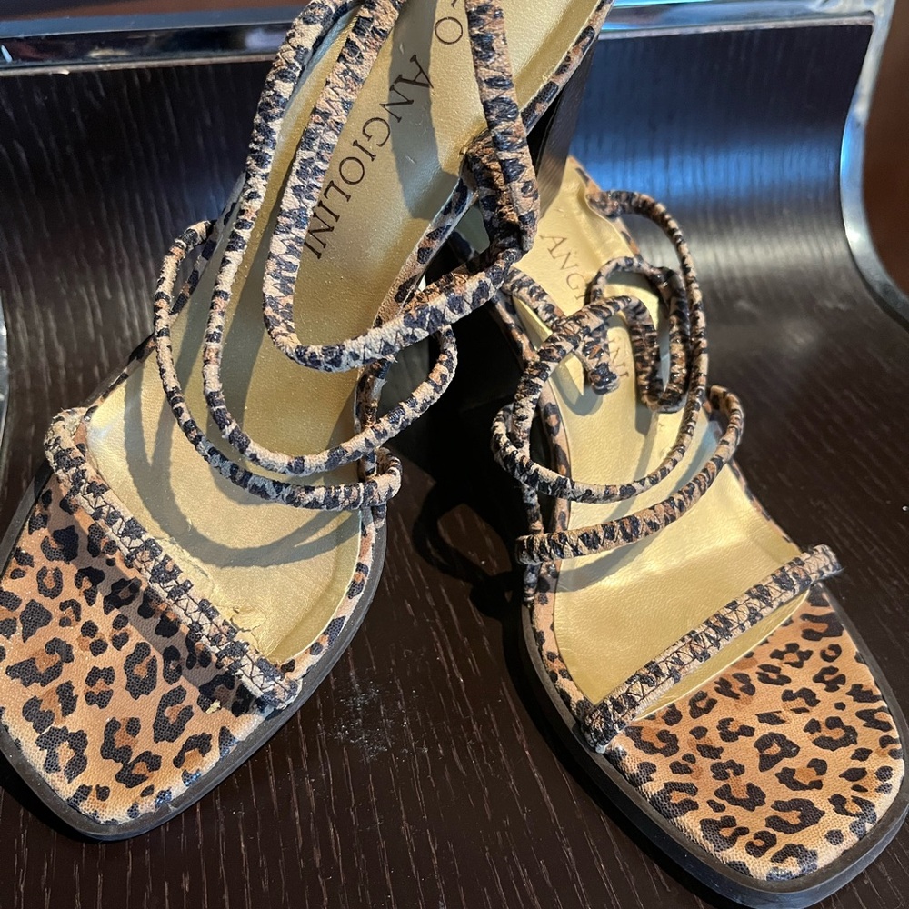 Vintage Leopard Print Strappy Sandals